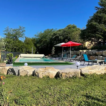 Gite Avec Jardin, Piscine Chauffee Et Bbq En Perigord Noir, Animaux Acceptes - Fr-1-616-289 * Le Bugue