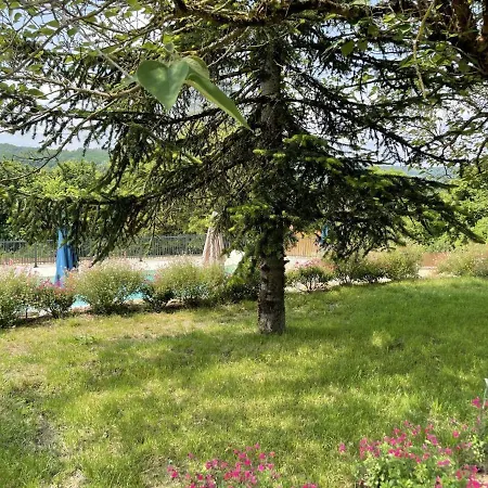 Prázdninový dům Gite Avec Jardin, Piscine Chauffee Et Bbq En Perigord Noir, Animaux Acceptes - Fr-1-616-289 *